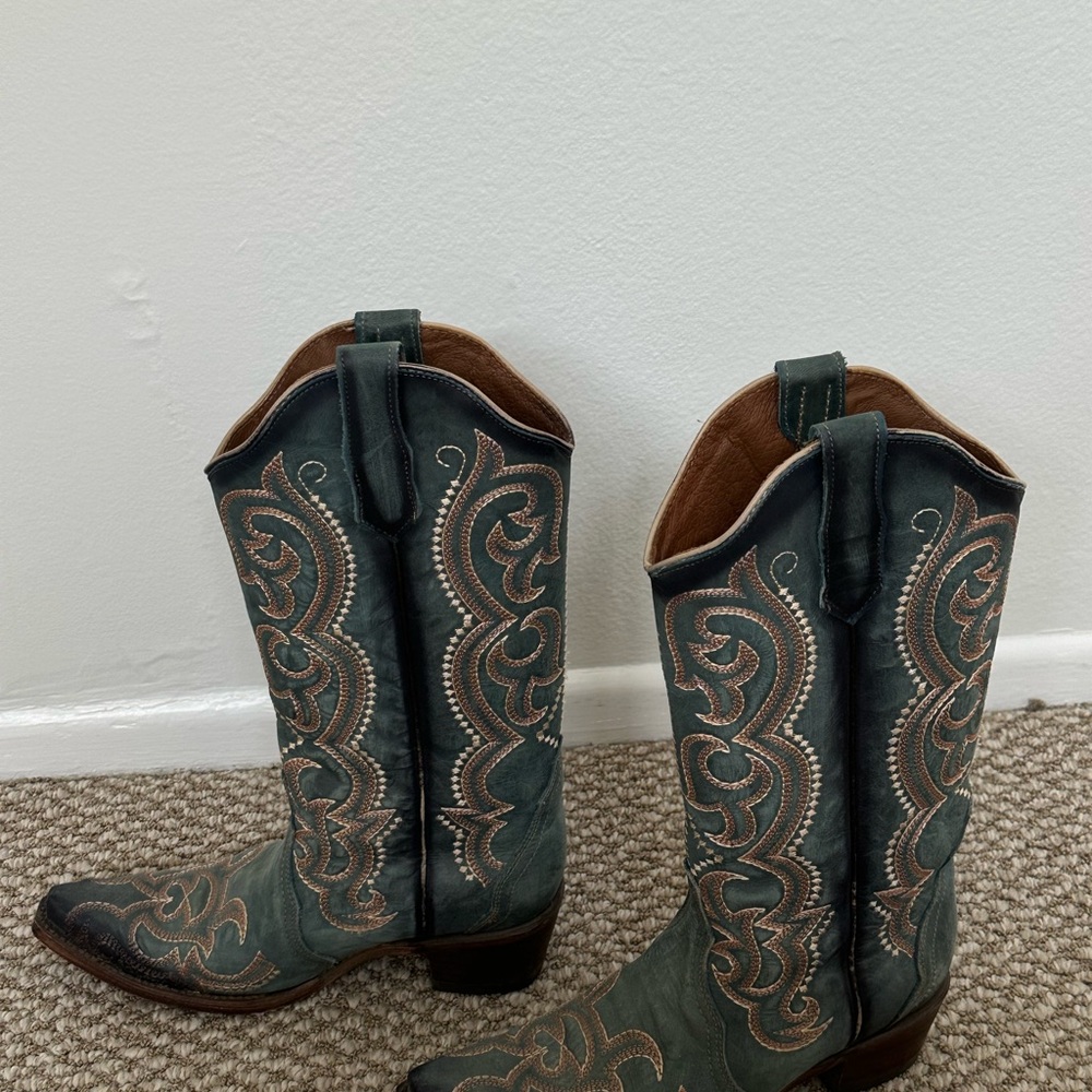 Women's Teal Embroidered Western Heeled Boots